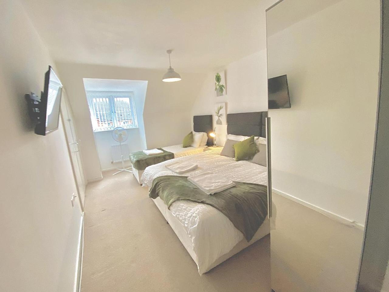 Walsall Group Accommodation Buitenkant foto