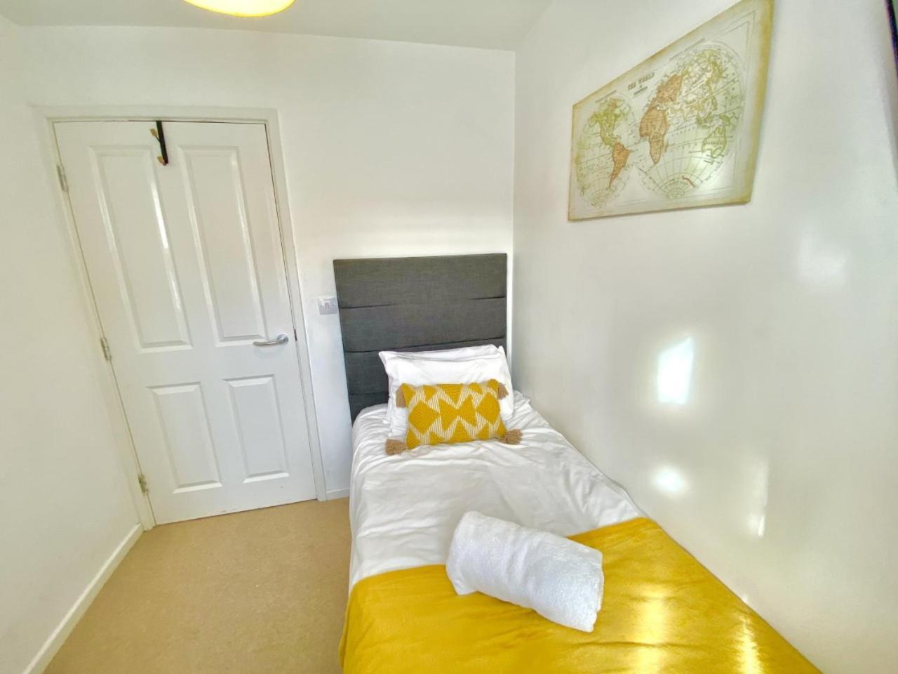 Walsall Group Accommodation Buitenkant foto